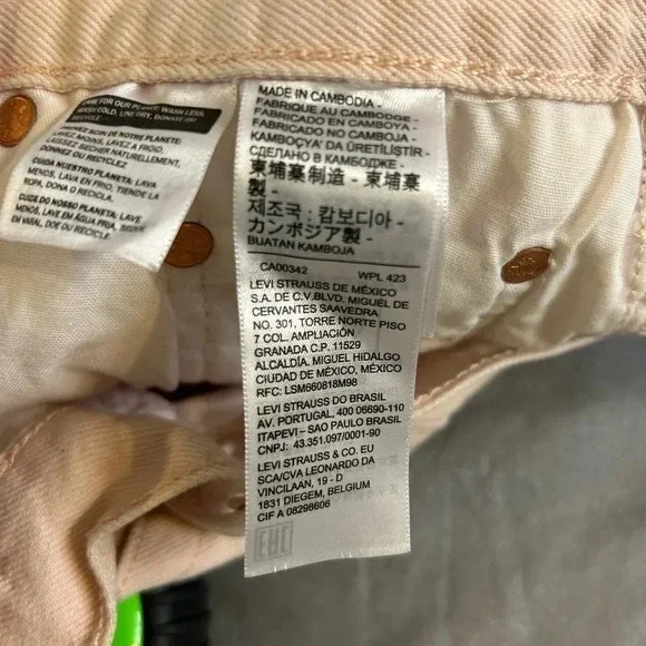 💖”Levi’s 501” Baby Pink Distressed Cut Off Short w/ Fringe Size 27💗 - Picture 8 of 14